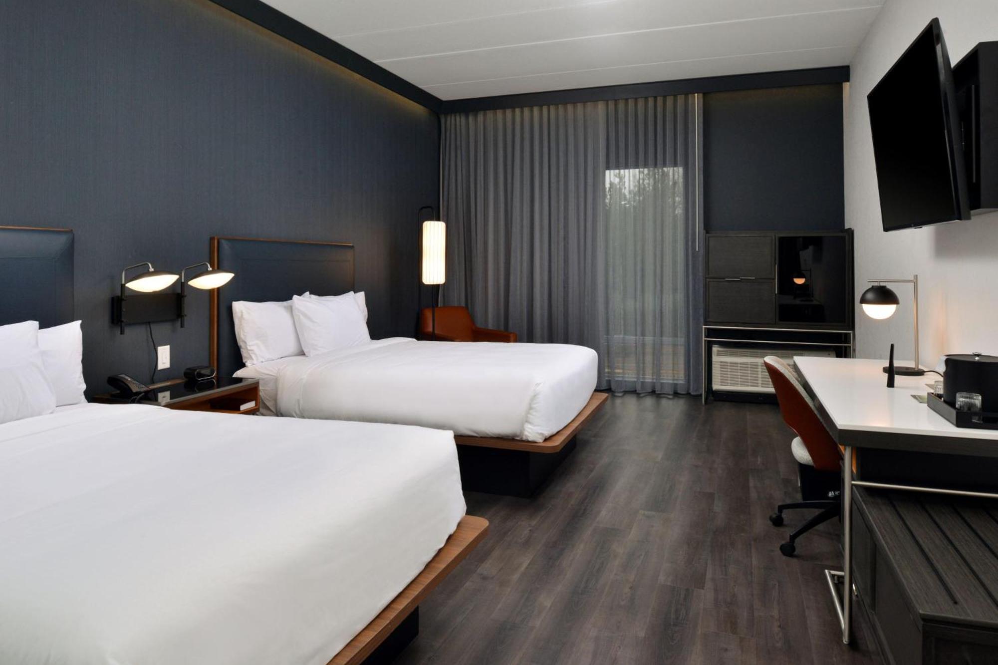 Отель Courtyard By Marriott Raleigh Cary Crossroads Экстерьер фото